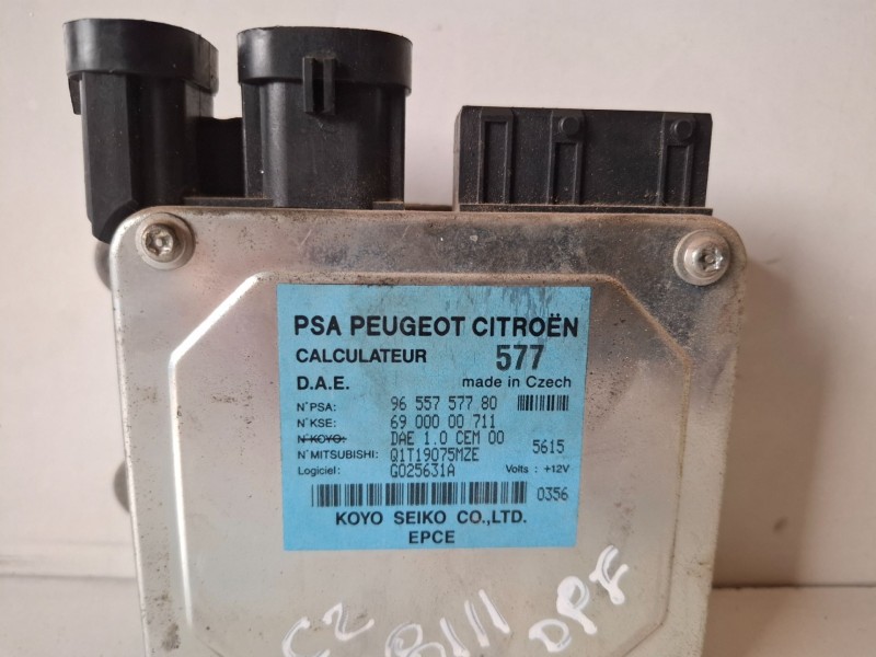 Recambio de centralita direccion para citroen c2 8hz referencia OEM IAM 9655757780  