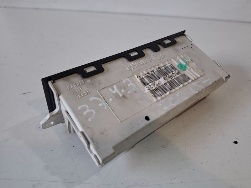 Recambio de pantalla multifuncion para citroen c2 8hz referencia OEM IAM 9647409477B00  