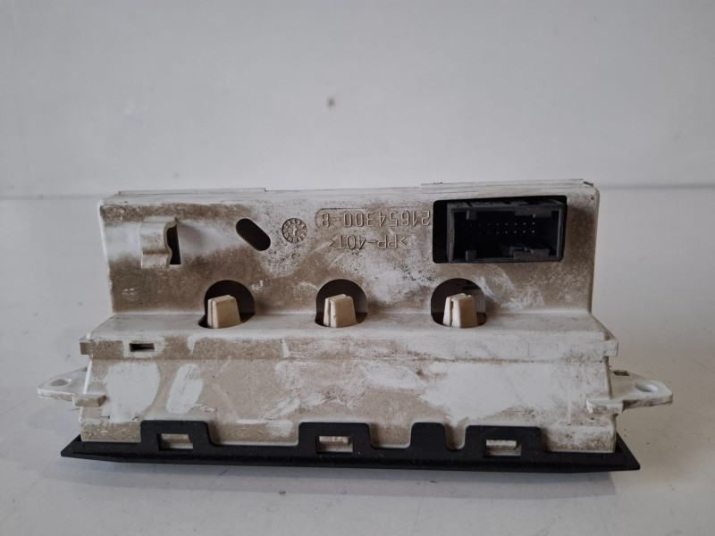 Recambio de pantalla multifuncion para citroen c2 8hz referencia OEM IAM 9647409477B00  