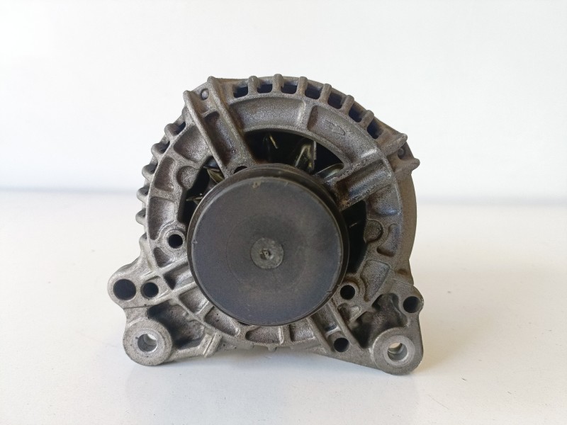 Recambio de alternador para seat altea (5p1) blr referencia OEM IAM 06F903023F  