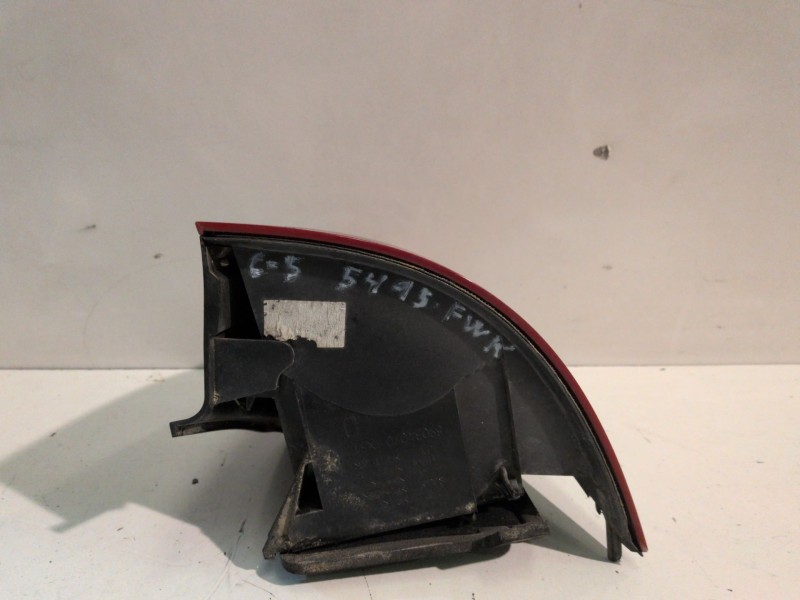 Recambio de piloto trasero derecho para citroen c5 berlina 9hz referencia OEM IAM 89034070  