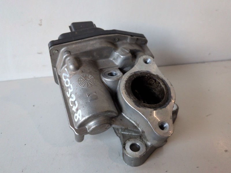 Recambio de valvula egr para renault kangoo ii (f/kw0) k9k636 referencia OEM IAM 147104647R  