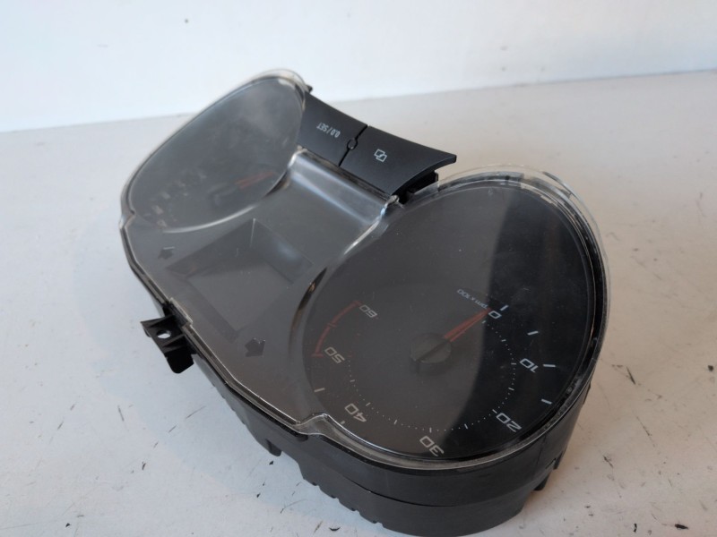 Recambio de cuadro instrumentos para seat ibiza berlina (6j5) cayb referencia OEM IAM 6J0920802H  