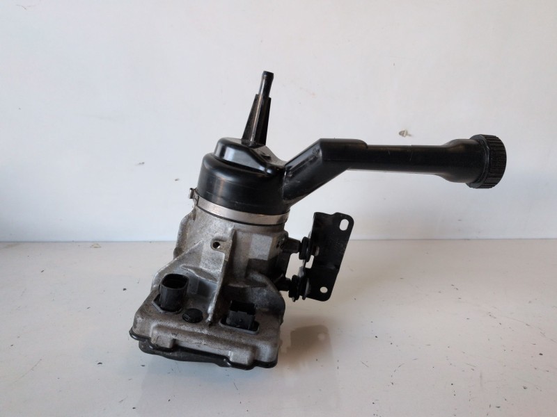 Recambio de bomba direccion para peugeot 308 5fw referencia OEM IAM 9684979180  