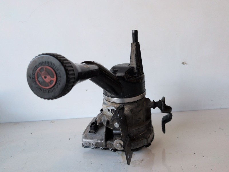 Recambio de bomba direccion para peugeot 308 5fw referencia OEM IAM 9684979180  