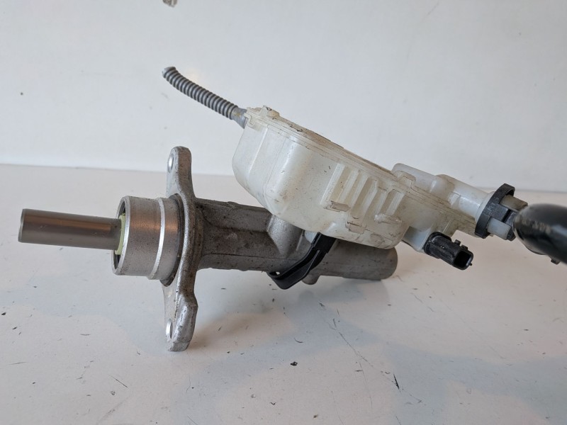 Recambio de bomba freno para fiat talento furgón (296) r9m452 referencia OEM IAM   