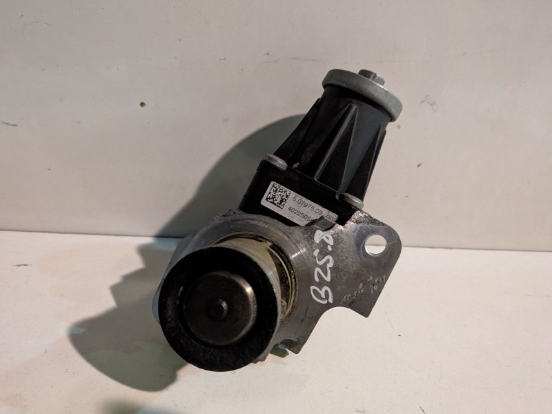 Recambio de valvula egr para renault kangoo ii (f/kw0) k9k636 referencia OEM IAM H8200129863  