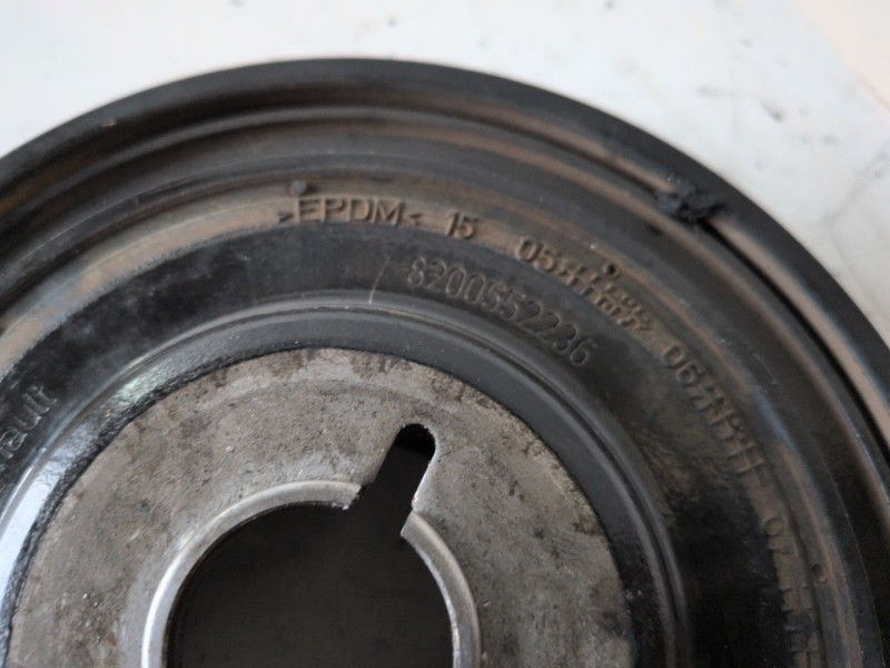 Recambio de polea cigueñal para renault kangoo ii (f/kw0) k9k636 referencia OEM IAM 8200552235  