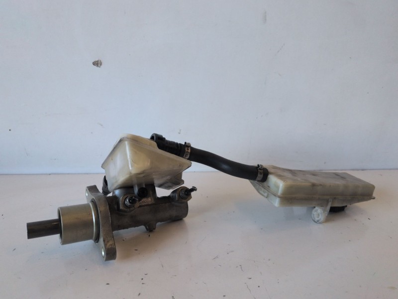 Recambio de bomba freno para ford focus berlina (cap) hwda referencia OEM IAM   