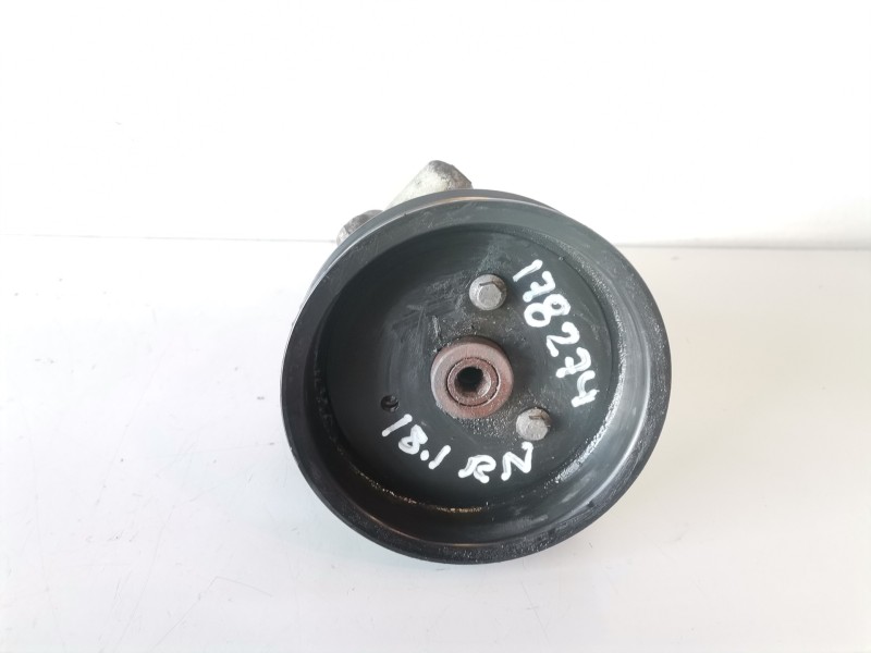 Recambio de bomba direccion para renault trafic ii furgón m9r786 referencia OEM IAM   