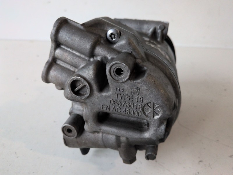 Recambio de compresor aire acondicionado para opel astra j berlina 5p a17dts referencia OEM IAM 13335251  