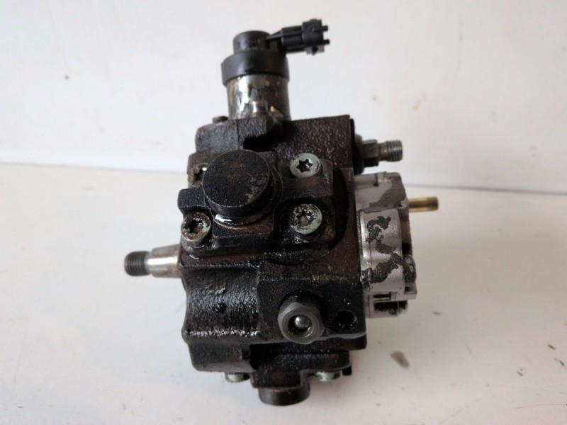 Recambio de bomba inyeccion para citroen c3 pluriel 8hx referencia OEM IAM 0445010102  