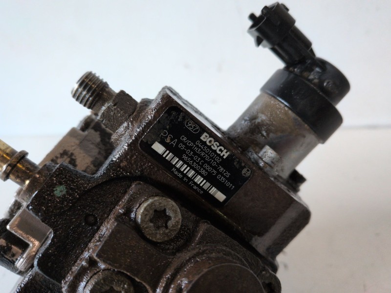 Recambio de bomba inyeccion para citroen c3 pluriel 8hx referencia OEM IAM 0445010102  