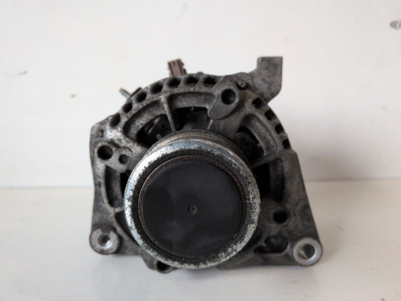Recambio de alternador para toyota yaris (ksp1/nlp1/nsp1) 1ndtv referencia OEM IAM 6  