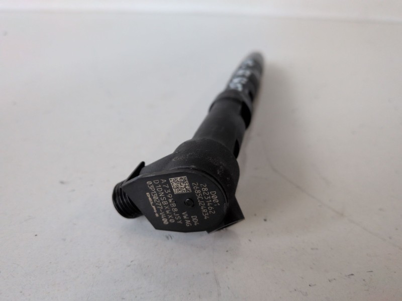 Recambio de inyector para seat ibiza berlina (6j5) cfwa referencia OEM IAM 28231462  