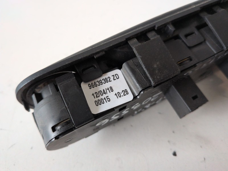Recambio de mando elevalunas delantero izquierdo para citroen grand c4 picasso 9hr / 9h05 referencia OEM IAM 96639382ZD  