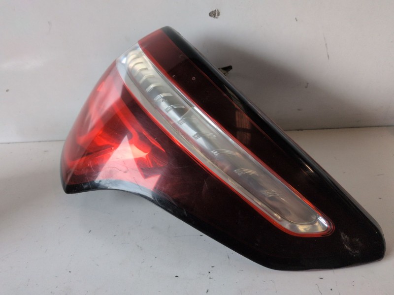 Recambio de piloto trasero derecho para citroen c4 picasso 9hz referencia OEM IAM 9673164780  