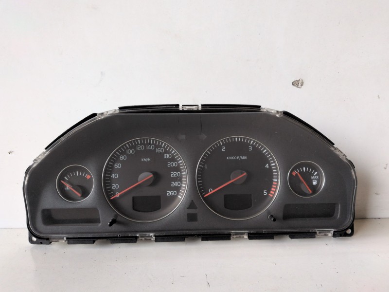 Recambio de cuadro instrumentos para volvo s60 berlina d5244t4 referencia OEM IAM 30682277  