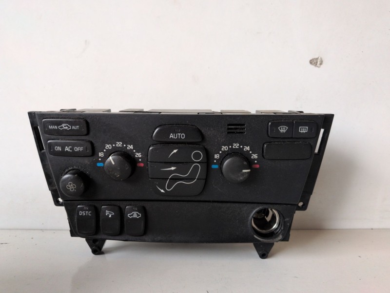 Recambio de mando climatizador para volvo s60 berlina d5244t4 referencia OEM IAM 30746022  