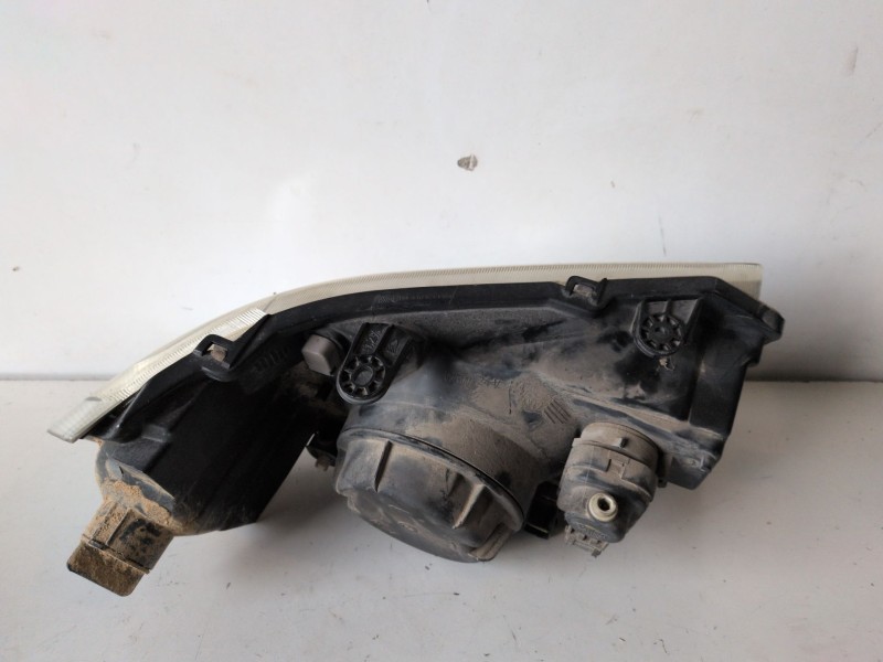 Recambio de faro izquierdo para land rover freelander (ln) 204d3 referencia OEM IAM   