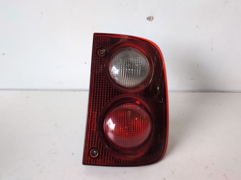 Recambio de piloto trasero derecho para land rover freelander (ln) 204d3 referencia OEM IAM   