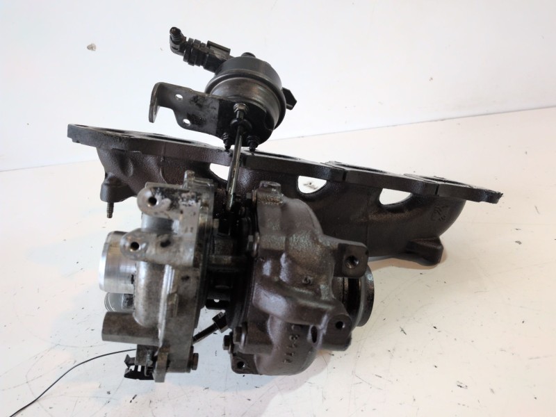 Recambio de turbocompresor para peugeot expert furgón ahk referencia OEM IAM 53039700394  