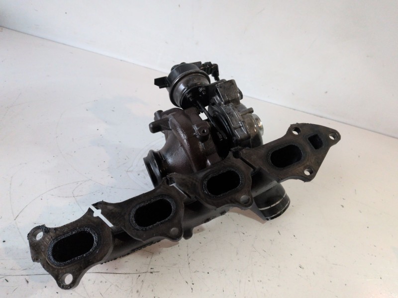 Recambio de turbocompresor para peugeot expert furgón ahk referencia OEM IAM 53039700394  