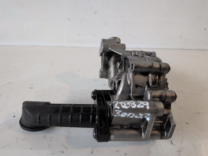Recambio de bomba aceite para peugeot expert furgón ahk referencia OEM IAM 980772798003  