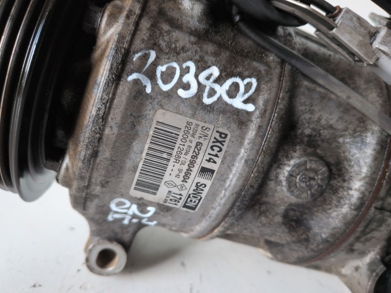 Recambio de compresor aire acondicionado para renault megane iv berlina 5p r9m409 referencia OEM IAM 926001268R  