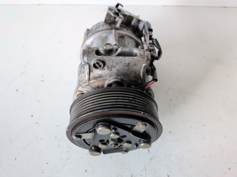 Recambio de compresor aire acondicionado para renault megane iv berlina 5p r9m409 referencia OEM IAM 926001268R  