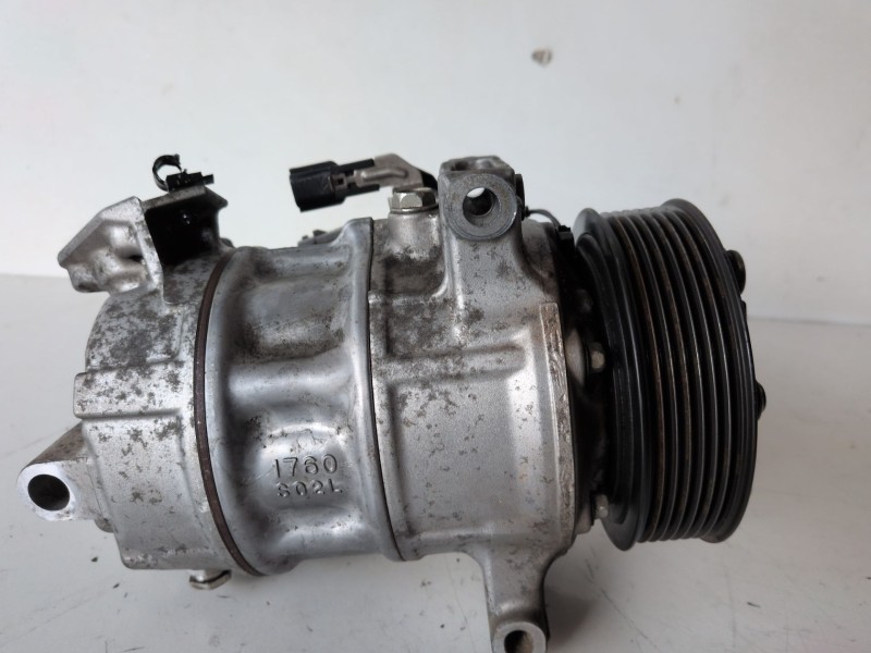 Recambio de compresor aire acondicionado para renault megane iv berlina 5p r9m409 referencia OEM IAM 926001268R  