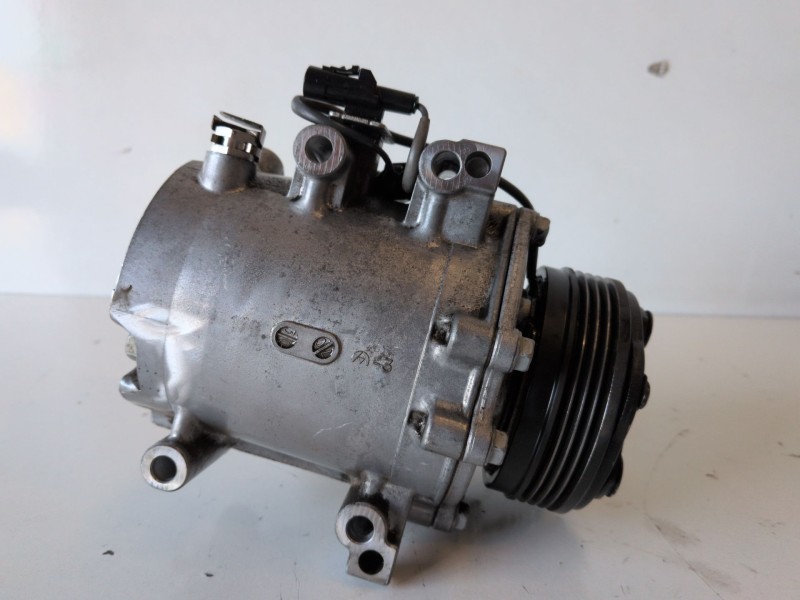 Recambio de compresor aire acondicionado para suzuki sx4 (rw/ey) m16a referencia OEM IAM 9520062JA0  