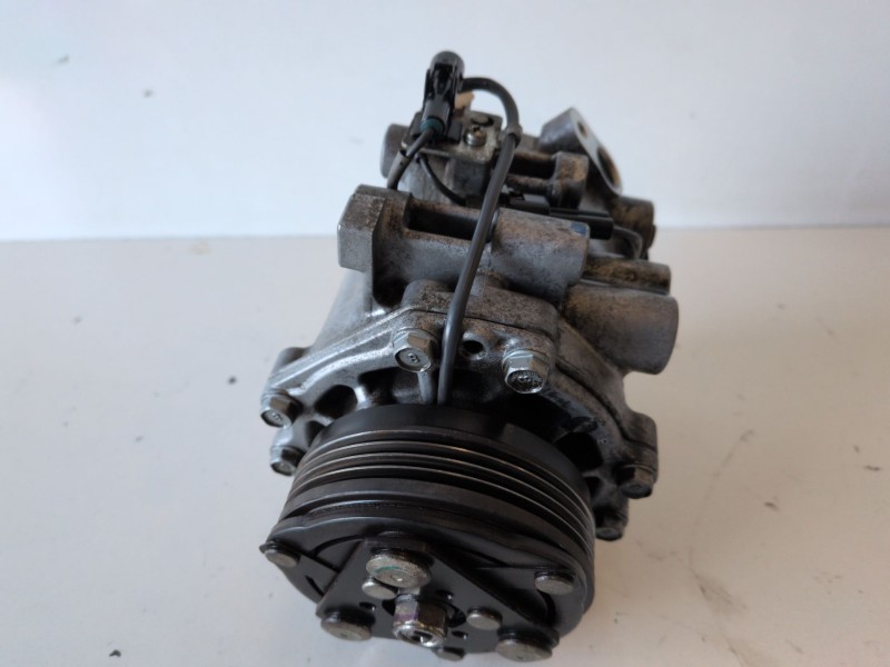 Recambio de compresor aire acondicionado para suzuki sx4 (rw/ey) m16a referencia OEM IAM 9520062JA0  