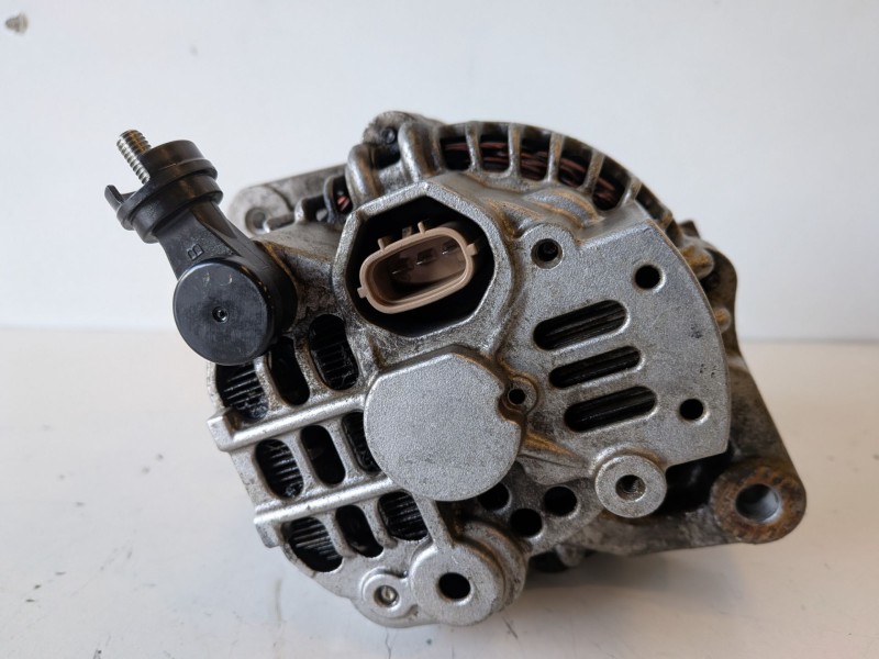 Recambio de alternador para suzuki sx4 (rw/ey) m16a referencia OEM IAM 3140084E10  