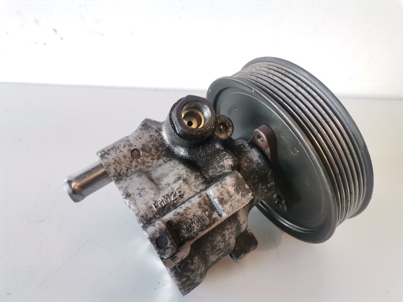 Recambio de bomba direccion para renault trafic ii furgón m9r786 referencia OEM IAM   