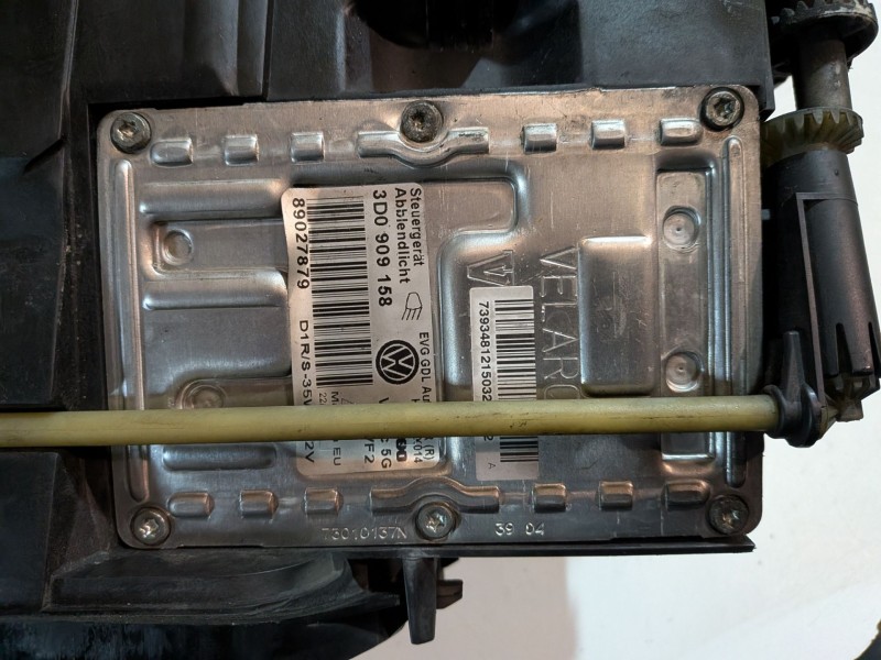 Recambio de faro derecho para volkswagen touareg (7la) bac referencia OEM IAM 7L6941016CF  