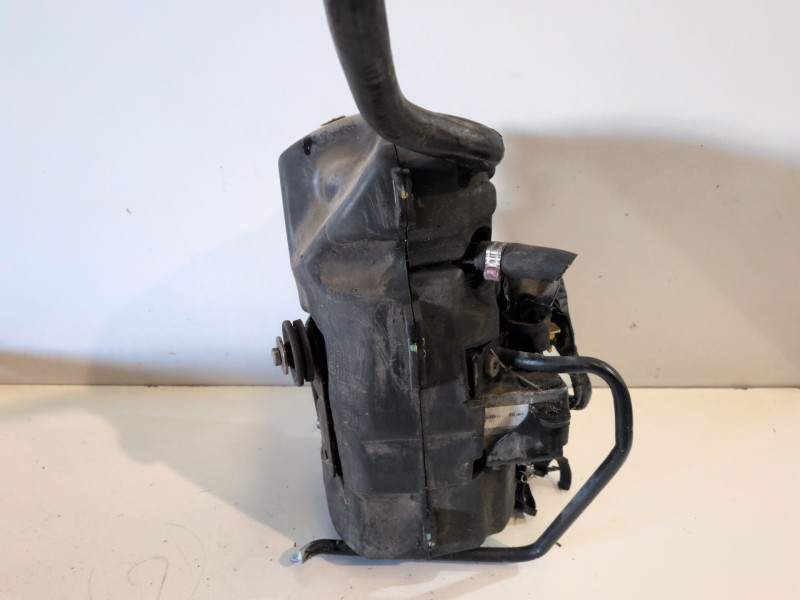 Recambio de bomba direccion para citroen c5 break rhr referencia OEM IAM 9657739080  