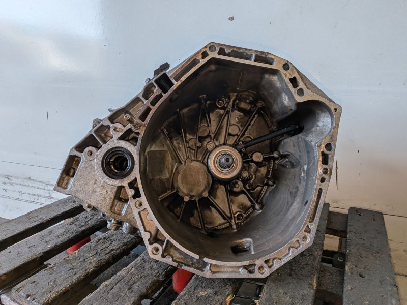 Recambio de caja cambios para renault megane iii berlina 5p k9k636 referencia OEM IAM TL4A054  