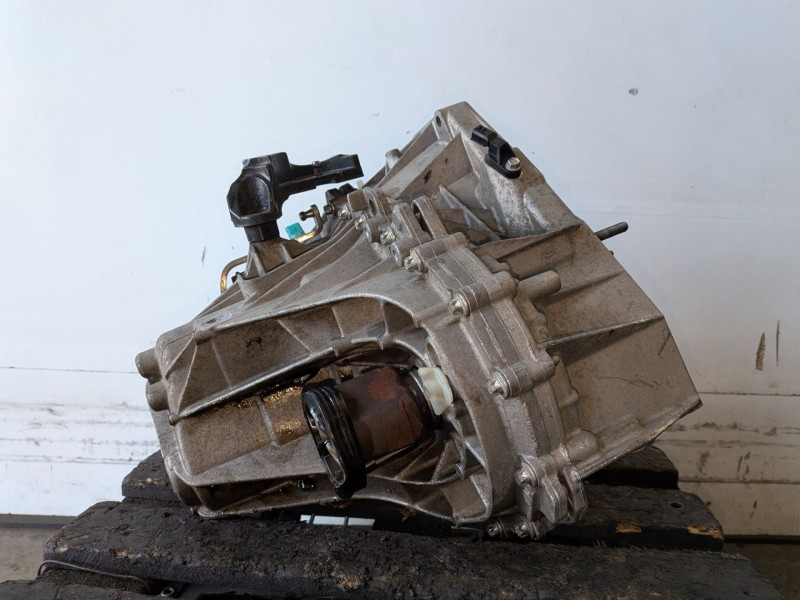Recambio de caja cambios para renault megane iii berlina 5p k9k636 referencia OEM IAM TL4A054  
