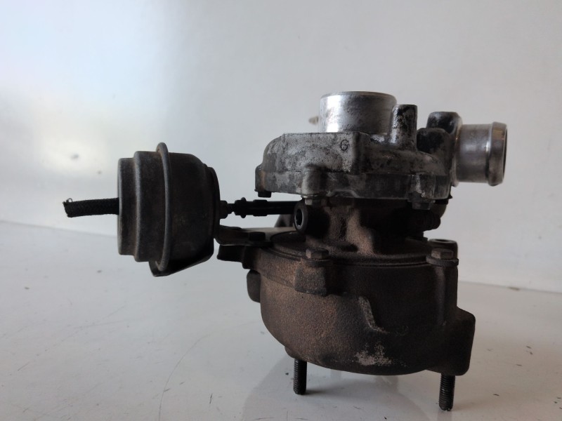 Recambio de turbocompresor para volkswagen passat berlina (3b2) ajm referencia OEM IAM 028145702H  