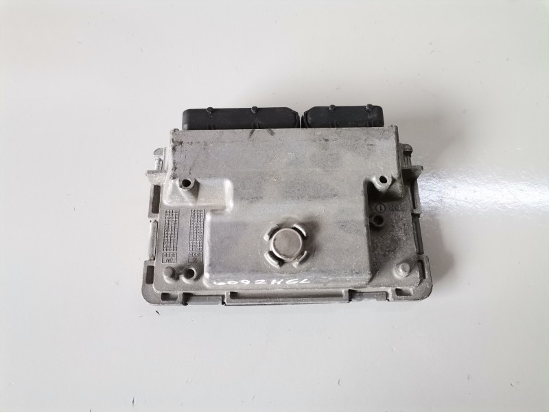Recambio de centralita motor uce para seat ibiza berlina (6j5) cgp referencia OEM IAM 03E906019R  