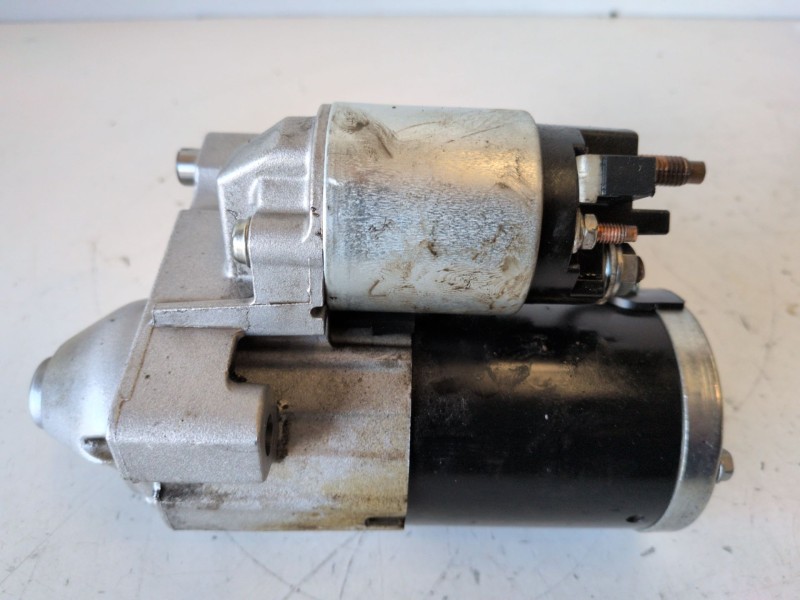 Recambio de motor arranque para peugeot 308 sw bhz referencia OEM IAM M000T22473  