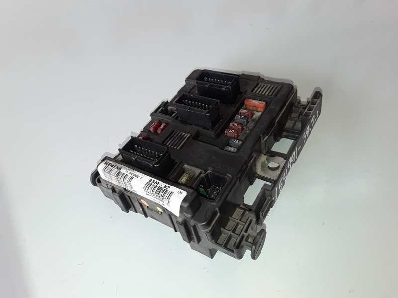 Recambio de caja reles / fusibles para peugeot partner (s1)(07.1996) wjy referencia OEM IAM BSMB2/964349898000  