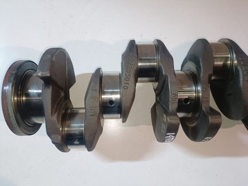 Recambio de cigueñal para peugeot boxer (333/335) furgón techo elevado bat.3450mm f1ce0481d referencia OEM IAM 502295010  