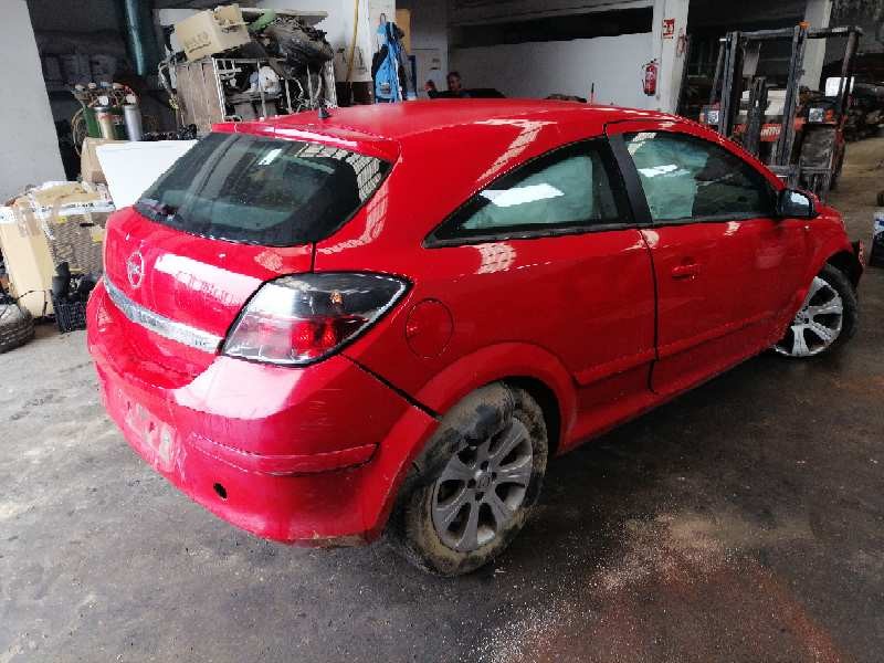 opel astra h berlina del año 2007