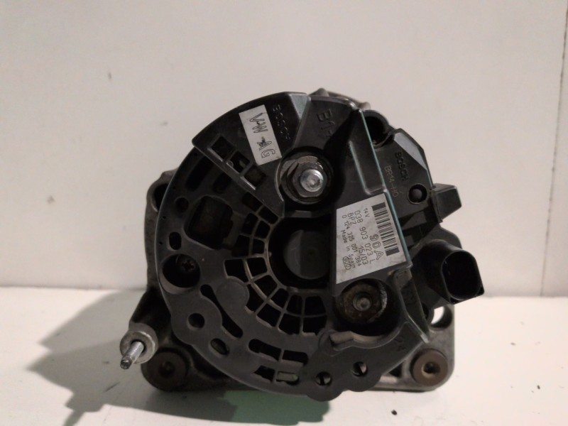 Recambio de alternador para seat cordoba berlina (6l2) atd referencia OEM IAM 038903023L  