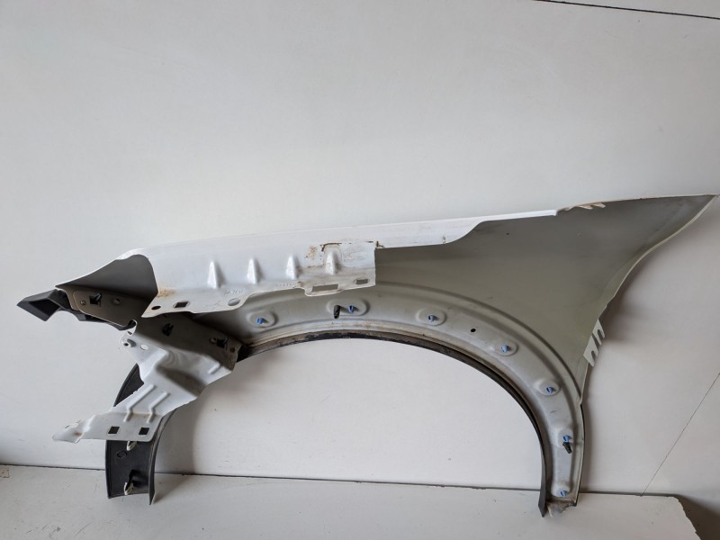 Recambio de aleta delantera derecha para citroen c4 cactus hnz / hn01 referencia OEM IAM   