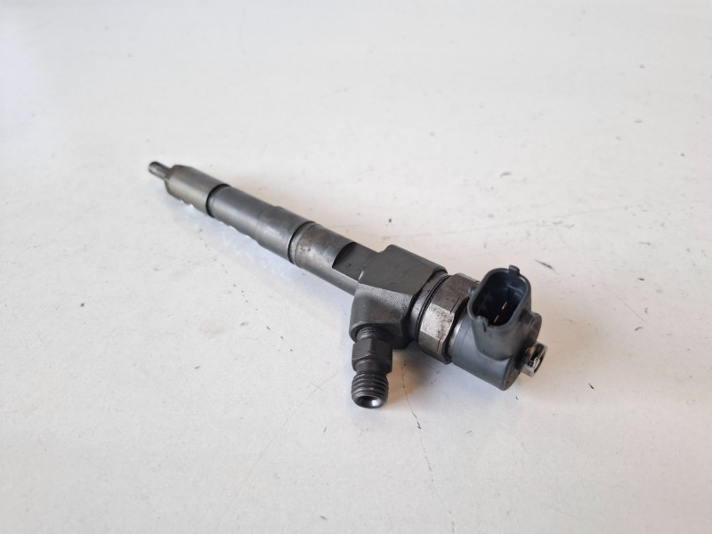 Recambio de inyector para saab 9-3 berlina z19dth referencia OEM IAM 0445110159  