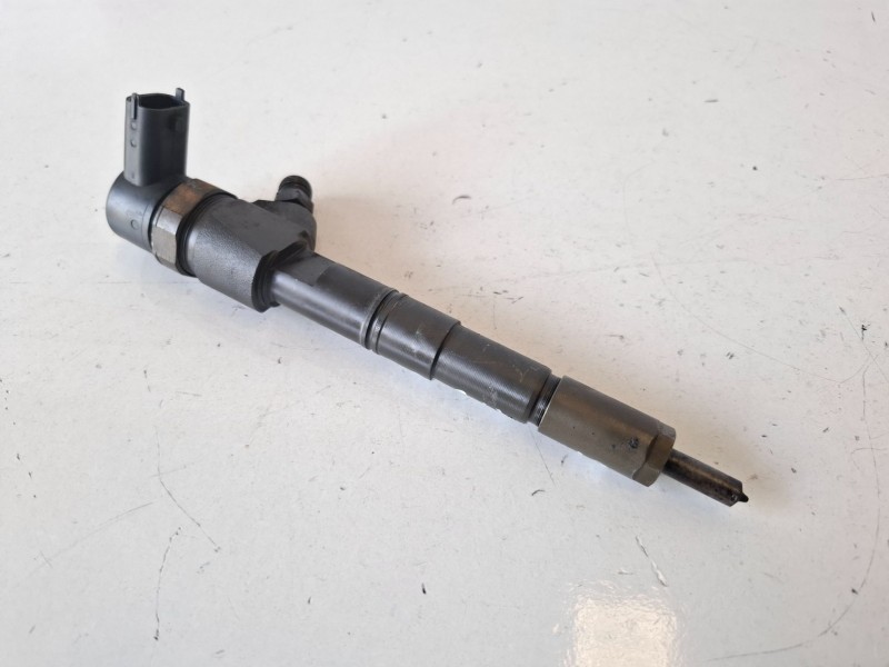 Recambio de inyector para saab 9-3 berlina z19dth referencia OEM IAM 0445110159  