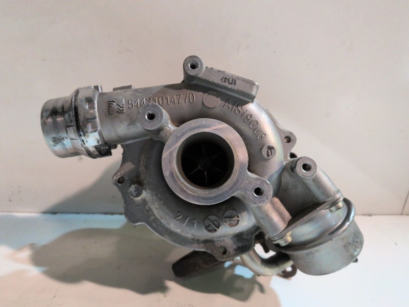 Recambio de turbocompresor para renault megane iii berlina 5p k9k636 referencia OEM IAM 54389700006  